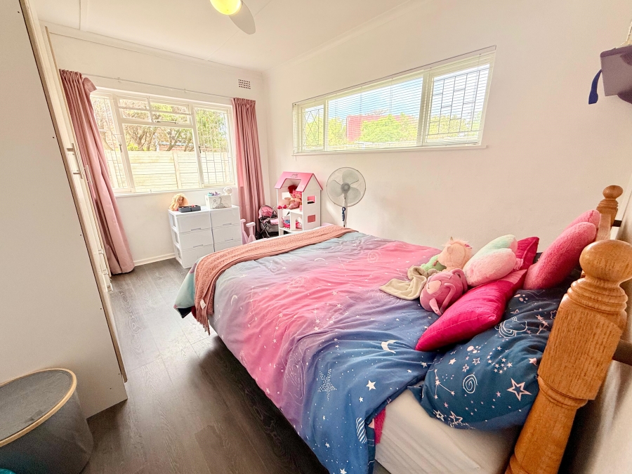 5 Bedroom Property for Sale in Sandbaai Western Cape
